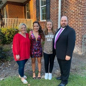 Meet your Posher, Nikki